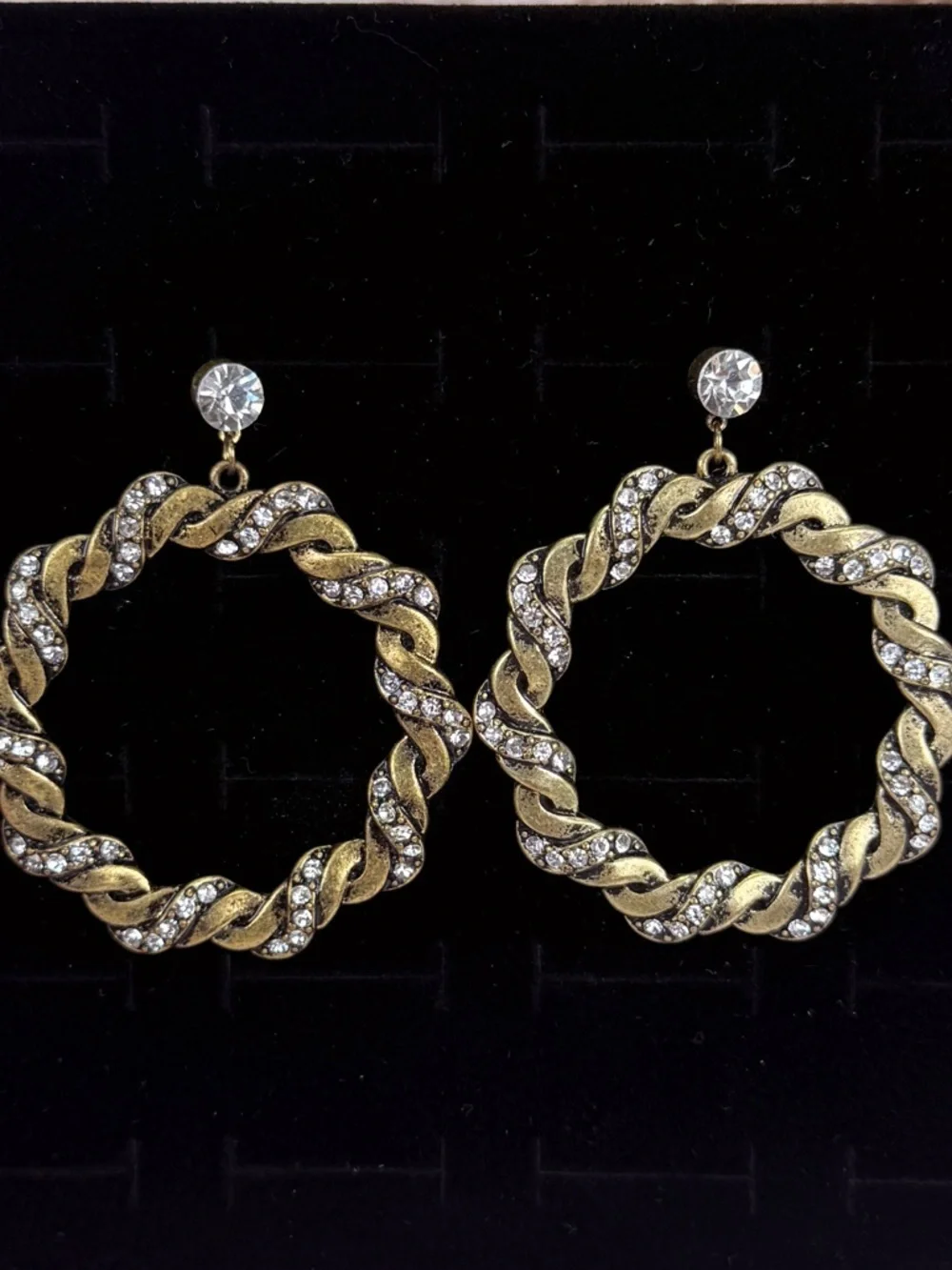 Gorgeous weighted , goldtone, bling pierced costume vintage earrings
